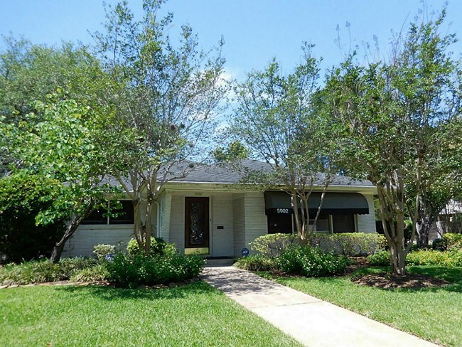 Foto del edificio - 5902 Buffalo Speedway