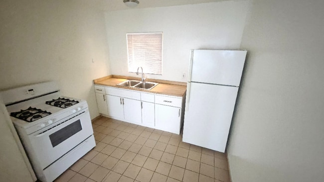 Photo - 24 Brooks Ave Apartment