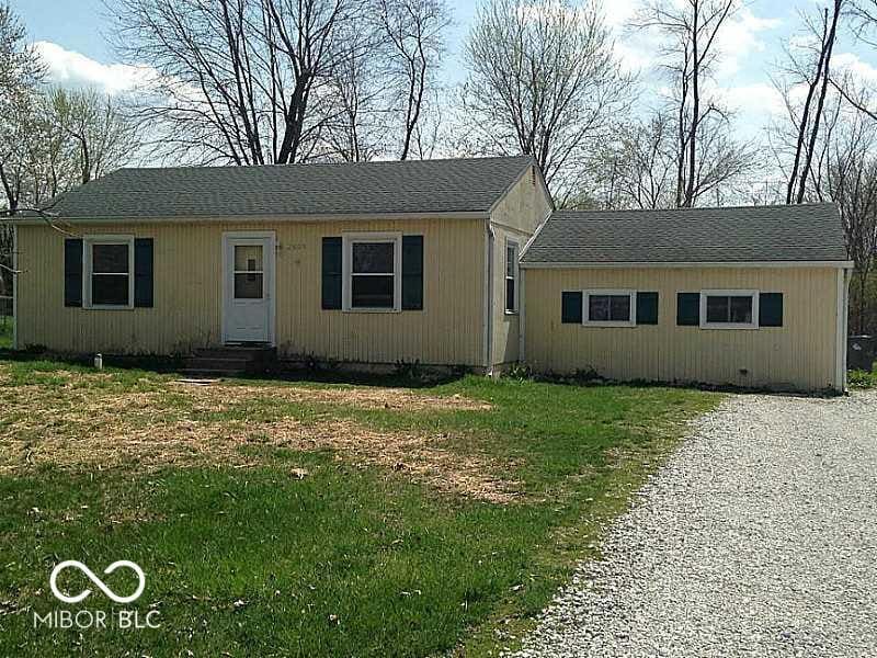 Primary Photo - 2605 E Midland Rd