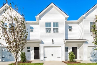 Building Photo - 1012 Wildflower Dr