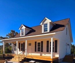 Building Photo - 6910 McClellan Rd
