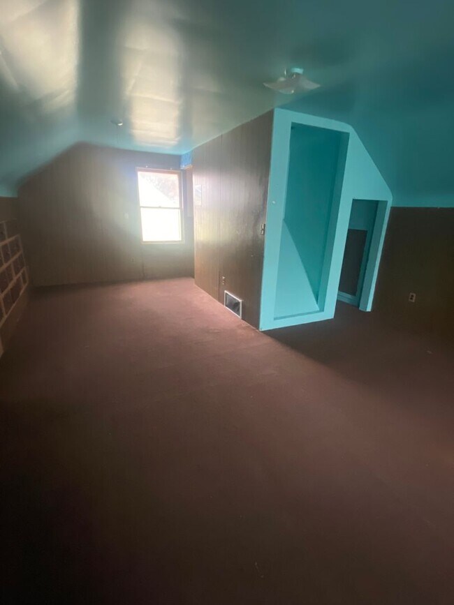 Foto del edificio - Charming 3-bedroom located on Detroit's West side!