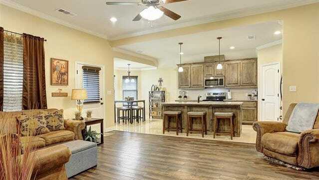 Building Photo - 102 Prairie Grass Dr