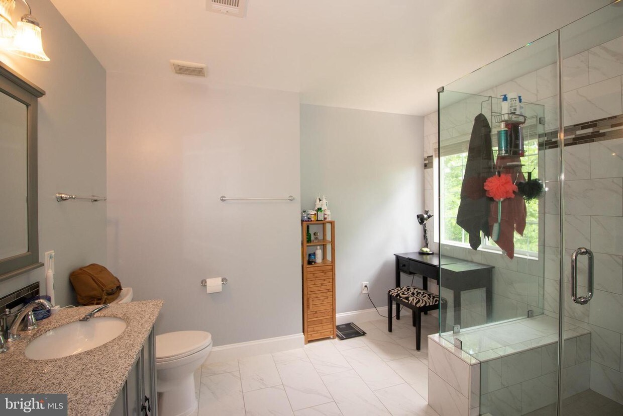 Foto principal - 12157 Cheshire Ct