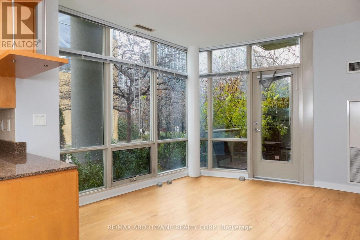 Primary Photo - 35 Mariner Terrace