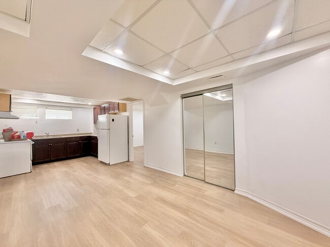 Building Photo - 1 BED - 1 BATH - MISSISSAUGA - BASEMENT