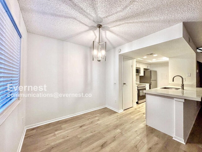 Building Photo - 72666 Bursera Way
