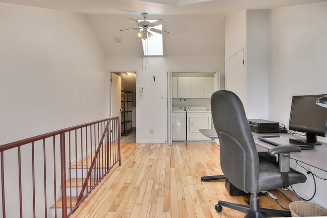 Dernier étage, buanderie et rangement - 6580 Rue Chabot
