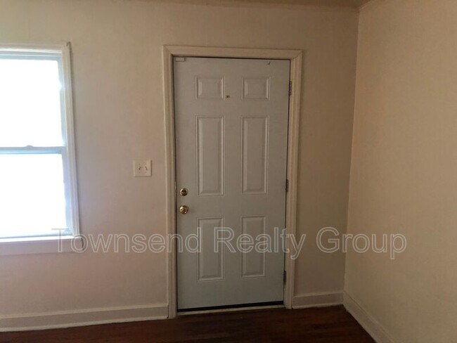 Building Photo - 2127 Lincoln Heights Ct