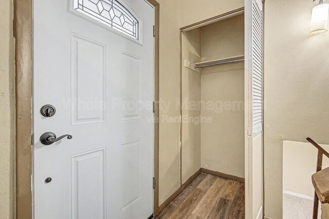 Building Photo - 4204 Hoyt St