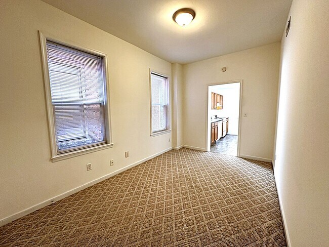 Building Photo - Hanover Ave. 3215