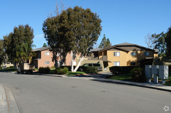 Foto del edificio - Libby Lake Apartments