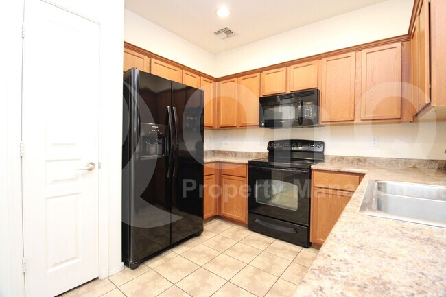 Foto del edificio - 2840 S Brett St