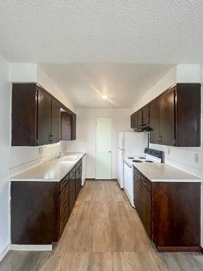 Building Photo - 1514 3rd St