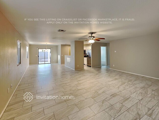 Foto del edificio - 1039 E Desert Moon Trail