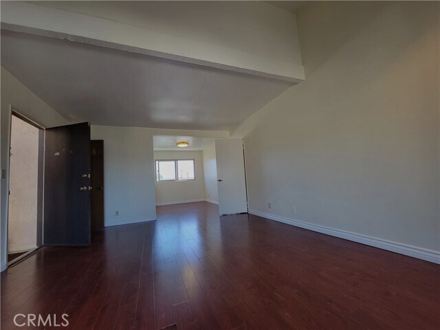 Foto del edificio - 17628 Alburtis Ave