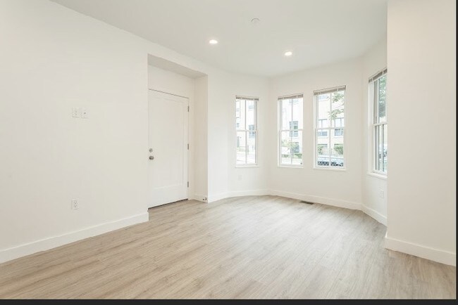 Foto del edificio - 1474 Tremont St