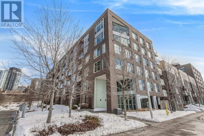 Building Photo - 300 Lett St