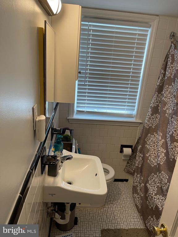 Foto del edificio - 1658 Thetford Rd