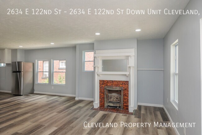Foto del edificio - Newly Renovated Cleveland Duplex