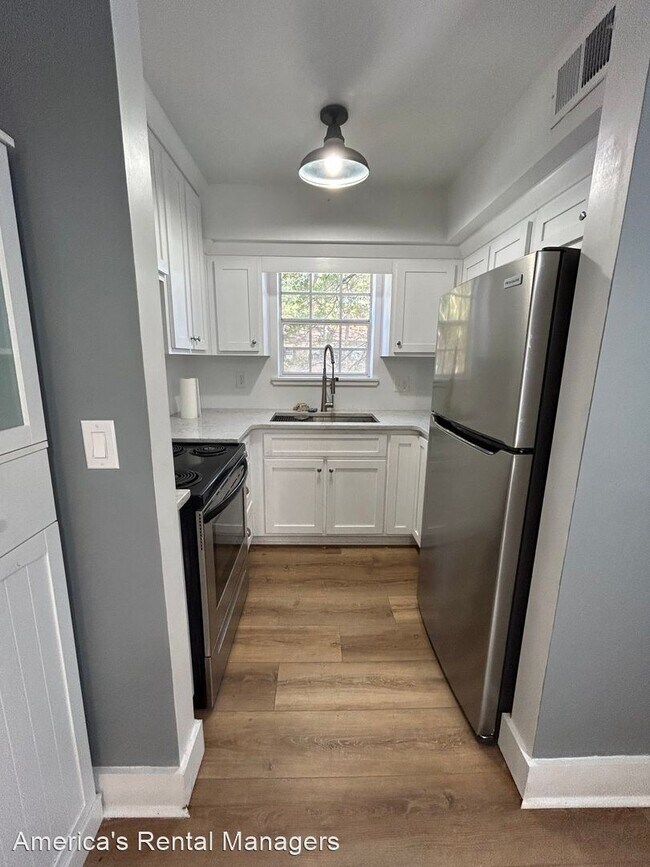 Foto del edificio - 1 br, 1 bath House - 2042 Montreat Circle ...