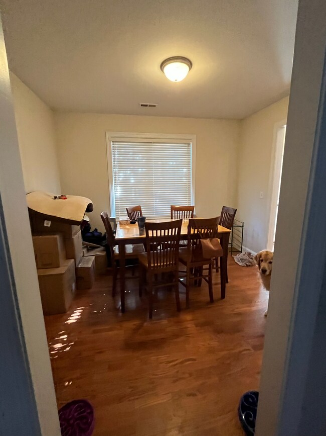 Building Photo - 105 Jones Ferry Rd