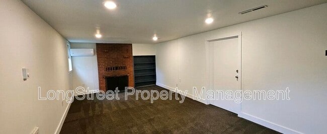 Building Photo - 1817 SE Umatilla St