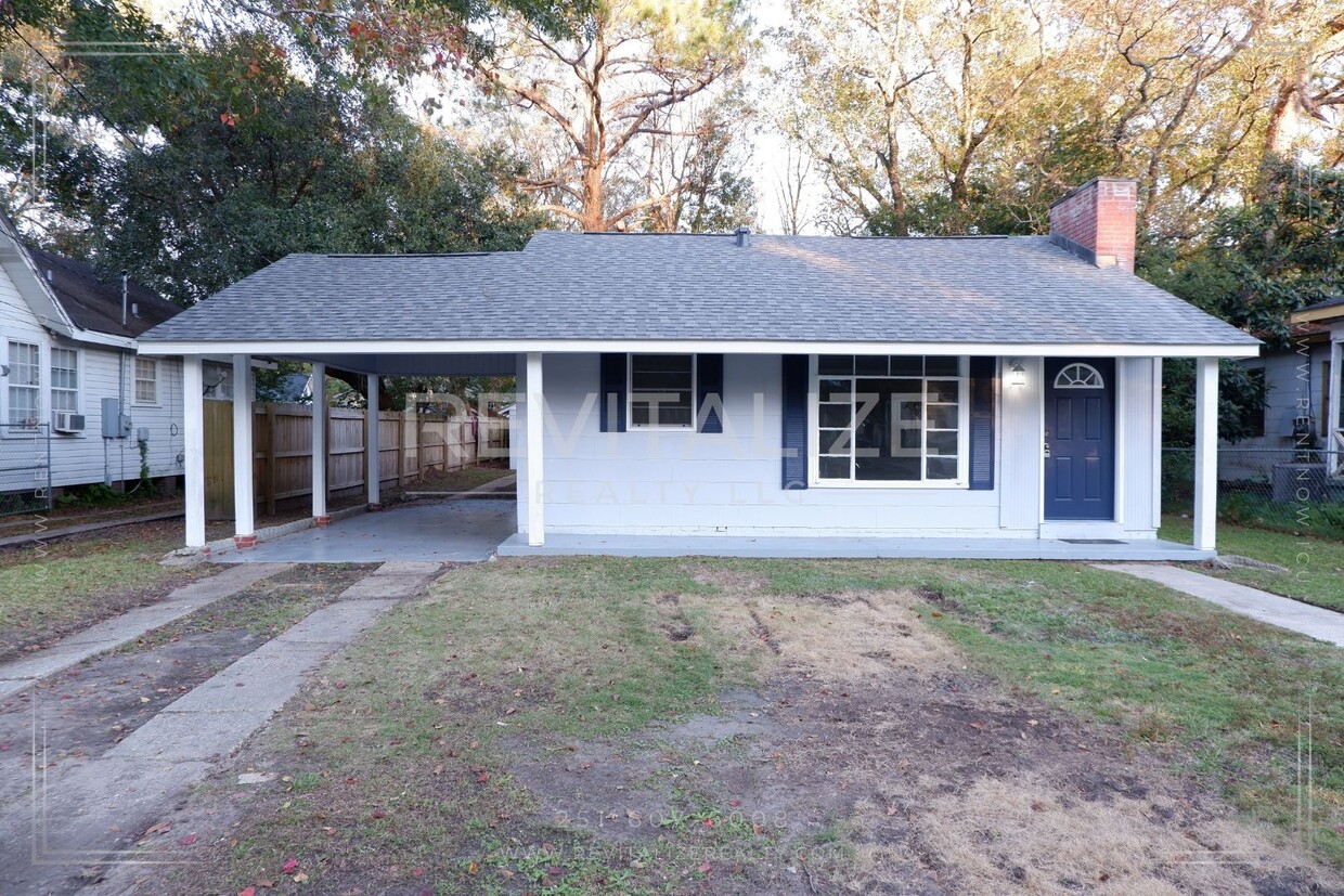 Foto principal - Newly Updated 3 Bed/1 Bath Home in Midtown!