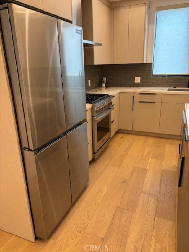 Foto del edificio - 14553 Benefit St