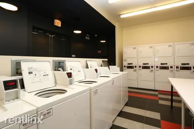 Foto principal - 4659 S Drexel Blvd