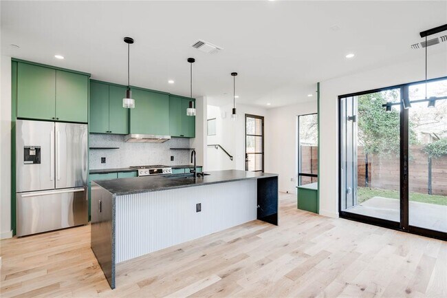 Foto del edificio - 1103 Cherico St