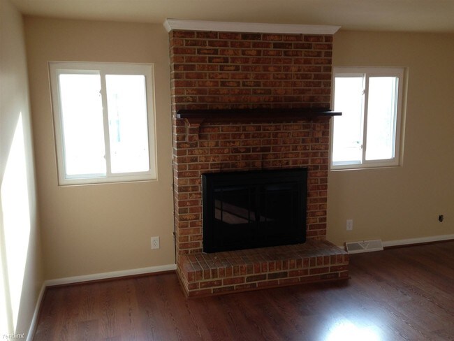 Building Photo - 1518 Philmont Ave