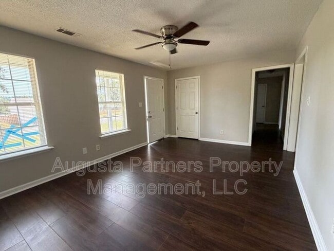 Building Photo - 3626 Pebble Creek Dr