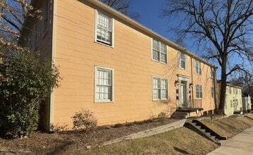 Building Photo - 1334 N Jefferson St