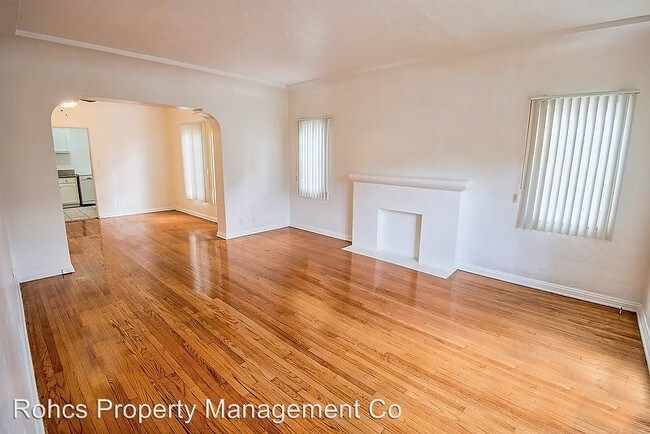 Building Photo - 330 N Genesee Ave