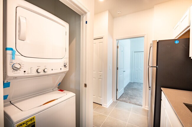 Foto del edificio - 824 Daring Dr