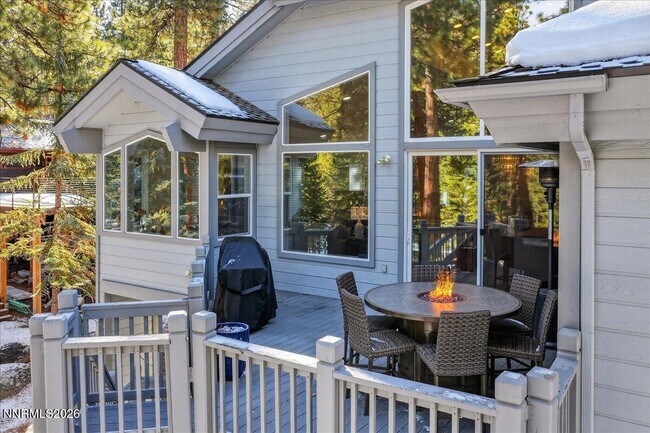 Foto del edificio - 1264 Hidden Woods Dr