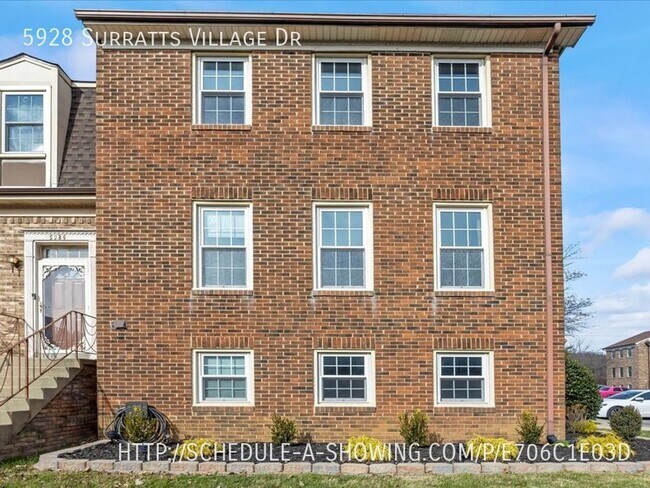 Building Photo - Spacious Single Family home with outdoor s...