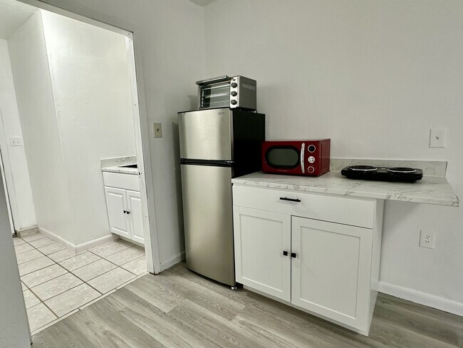 Foto del edificio - 4321 NW 20th Dr