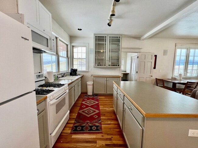 Building Photo - Rural Home for Rent in the Country