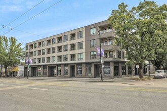 Building Photo - Nolo
