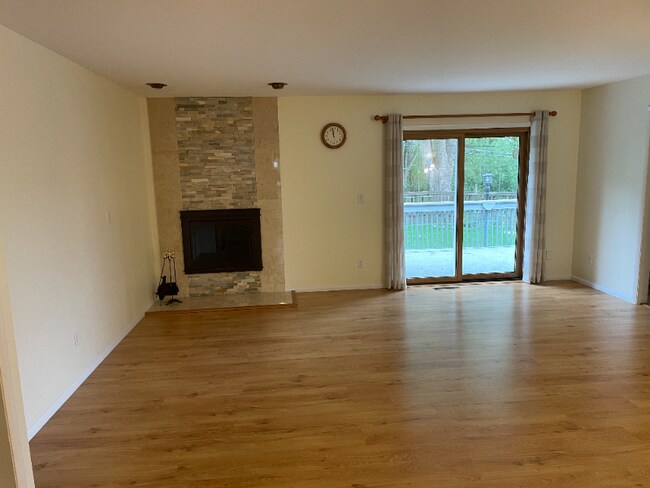 Building Photo - 12730 Cardinal Crest Dr