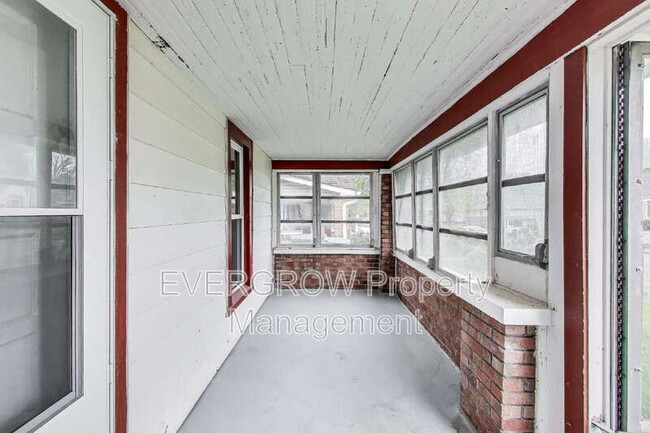 Building Photo - 4217 E 11th St