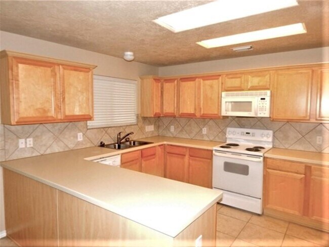 Foto del edificio - 17923 Yukon Pass Dr