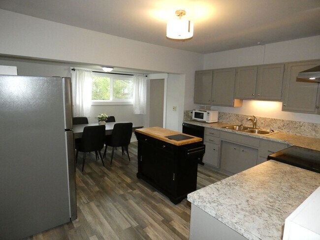 Foto del edificio - 1031 W Glenwood St