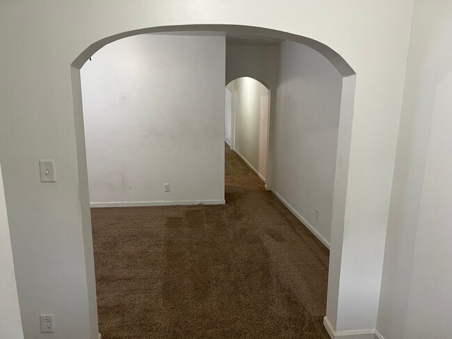 Building Photo - 326 Lafayette Ave