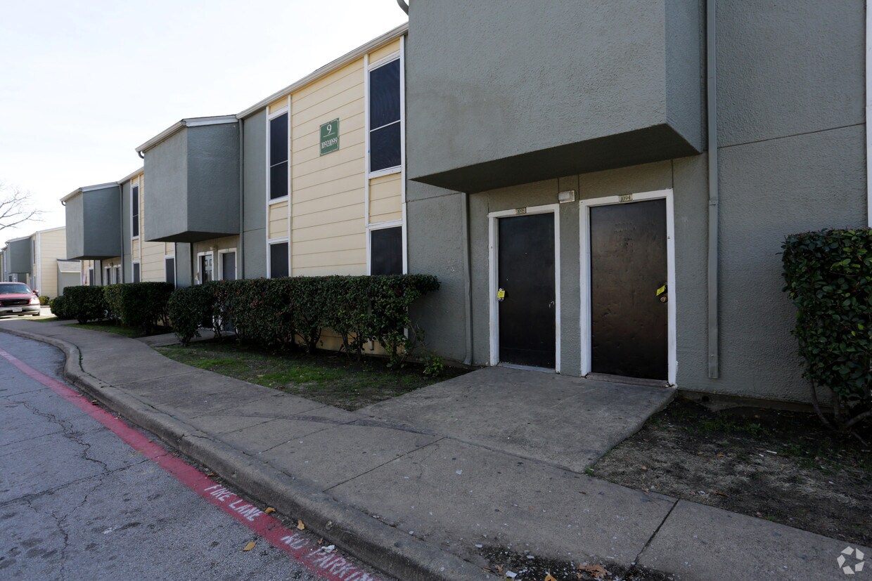 Ventana Ridge 3130 Lombardy Ln Dallas, TX