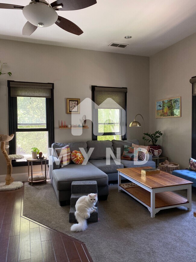 Foto del edificio - 2219 O St Apt B
