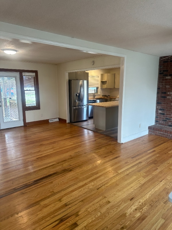 Building Photo - 6512 Springfield Dr