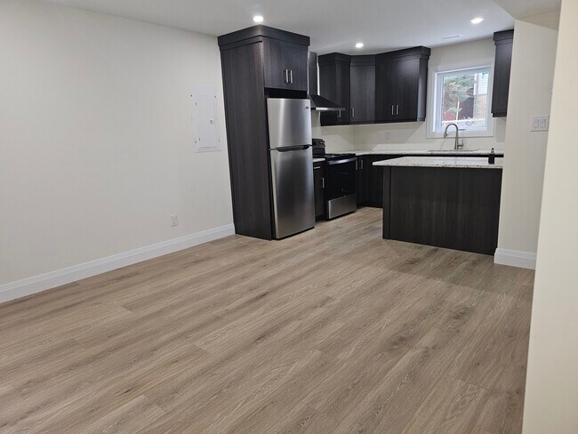 Photo du bâtiment - 425 Partington Av